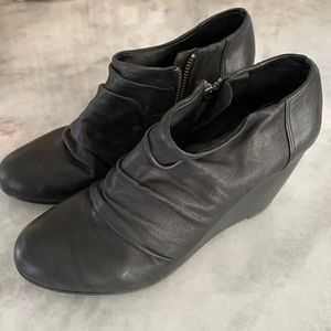 Eileen Fisher Black Ankle Wedge Booties Size 8.5 Like New!